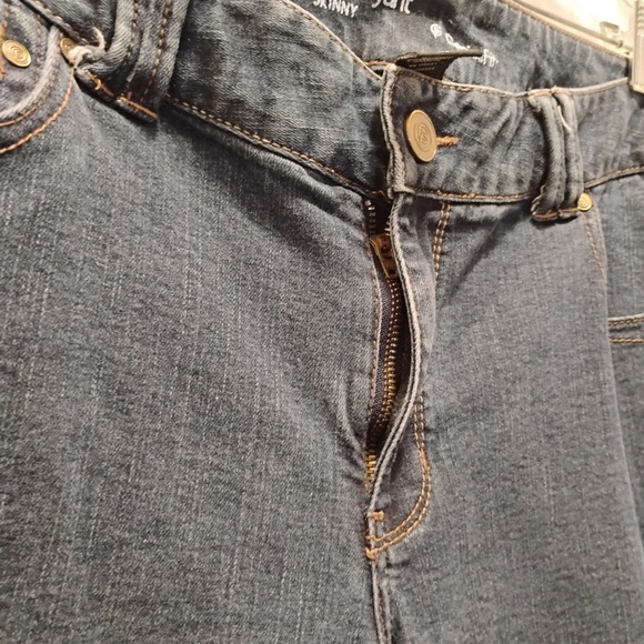 Lane Bryant Genius Fit Skinny Jeans Form Fitting Classic Blue Size 18 Petite - Picture 6 of 6